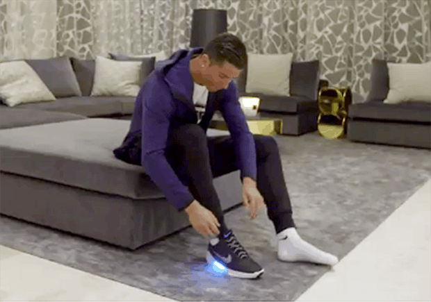 Ronaldo presenta calzado futuro