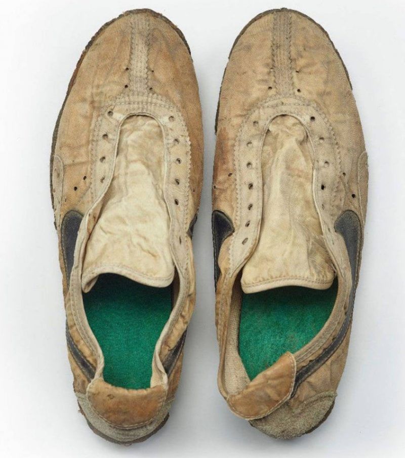 estas Grifo legumbres Increíble: estos sneakers viejos y rotos cuestan 11.000 euros
