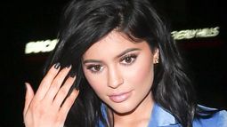 ¡OMG! Hallaron insectos vivos dentro de un kit de maquillaje de Kylie Jenner